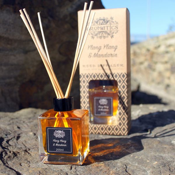 Pure Essentiële Oliën Reed Diffusers - Kaneel & Kruidnagel - 200ml