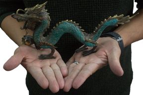Fengshui - Draak met Bol - Medium - 27cm