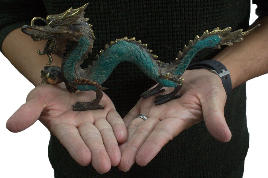 Fengshui - Draak met Bol - Medium - 27cm