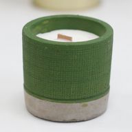 Kaars In Betonnen Pot - Groen - Zeemos & Kruiden