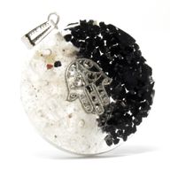 Orgonite Power Hanger - Goed en kwaad  Hamsa