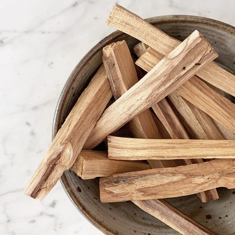 Palo Santo - Groeneboom - 50grgr - (5-8 stokjes)