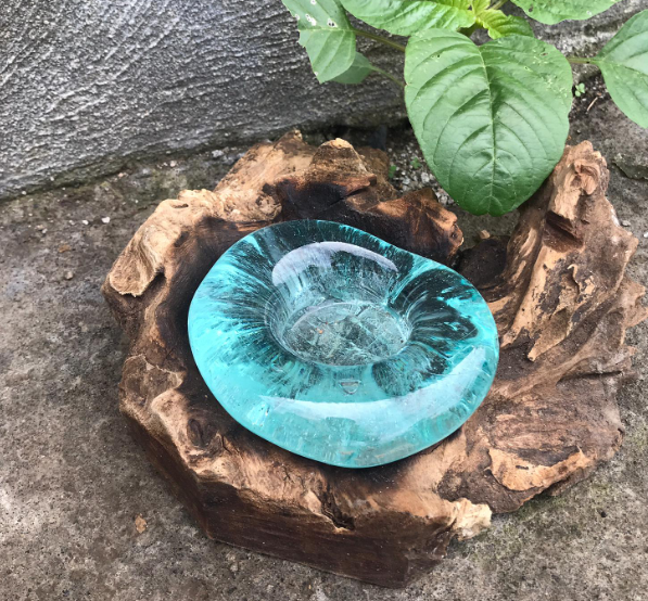 Gesmolten Glas op Houten Stronk - Kaars Houder