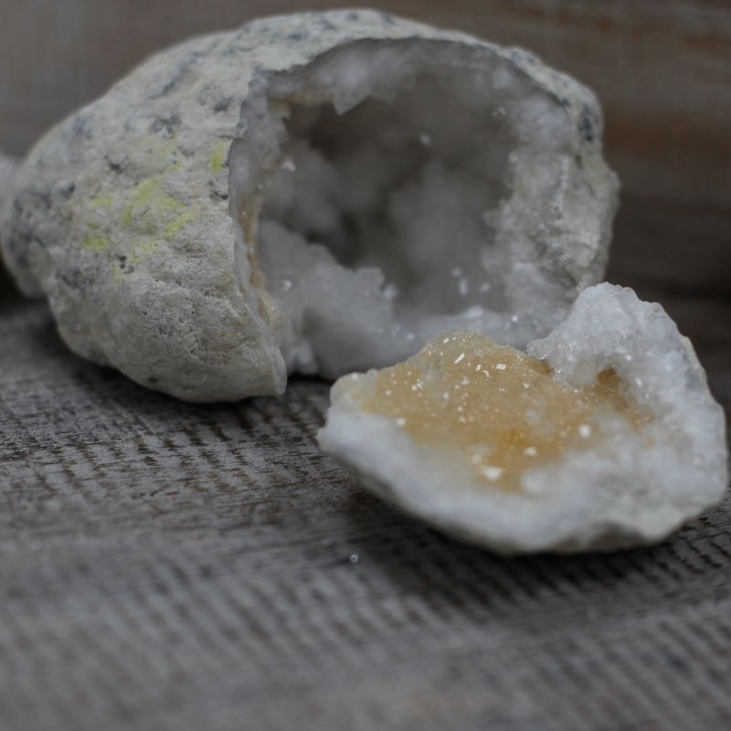 Calciet Geodes - Geopend - 10-12 cm