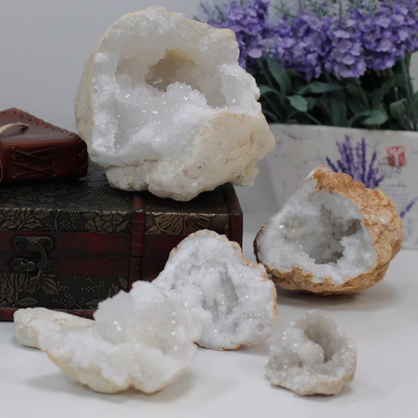 Calciet Geodes - Ongeopend 6-9cm
