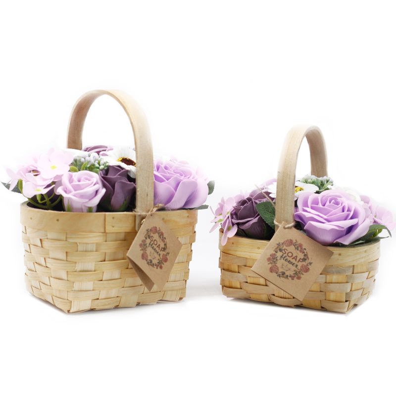 Medium - Zeep Bloemen Boeket in Rieten Mand - Roze