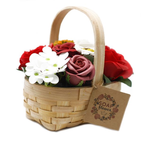 Medium - Zeep Bloemen Boeket in Rieten Mand - Rood