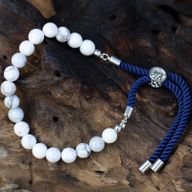 925 Verzilverde Edelsteen Armband met Marine Blauw Koord -Witte Howliet