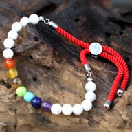 925 Verzilverde Edelsteen Armband met Rood Gekleurd Koord - Witte Howliet Chakra