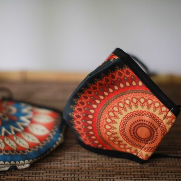 Herbruikbare Modieuse Gezichtsmaskers- Oranje Mandala (Volwassen)