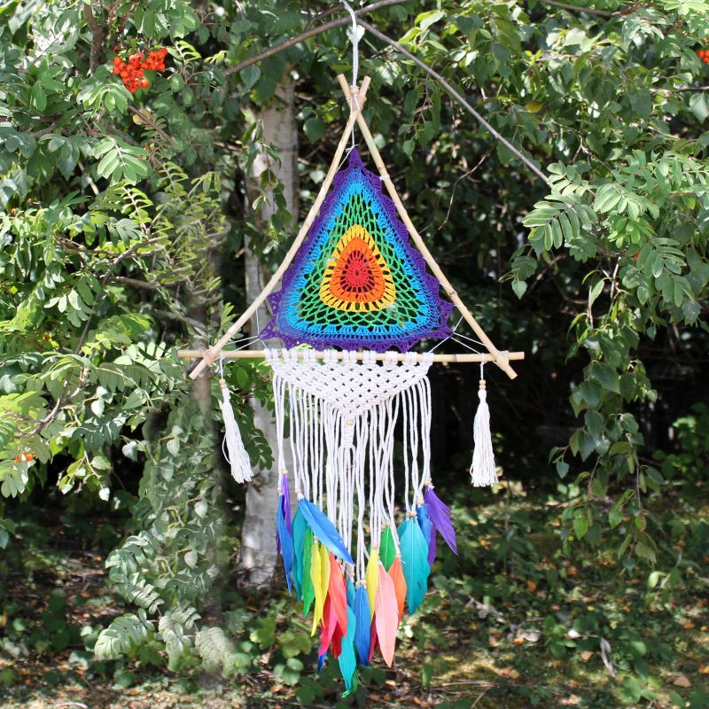 Bali Droomvangers  - Large - Kleurrijke Piramide