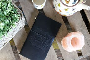Handgemaakte Leren Dagboek - My Book of Spells and other Thoughts - Zwart