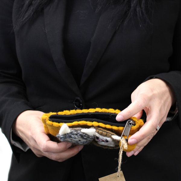 Vilten Etui met Vingerpoppetjes - Beer & Schaap