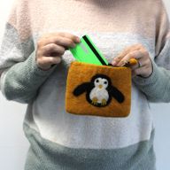 Natuurlijke Vilten Ritstas (assorti) - Schattige Pinguïn