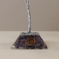 Edelsteenboom met Orgonite Basis - 80 Stone - Amethist