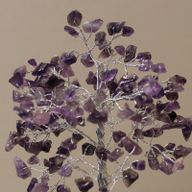 Edelsteen Boom met Orgonite Basis - 160 Stone - Amethist