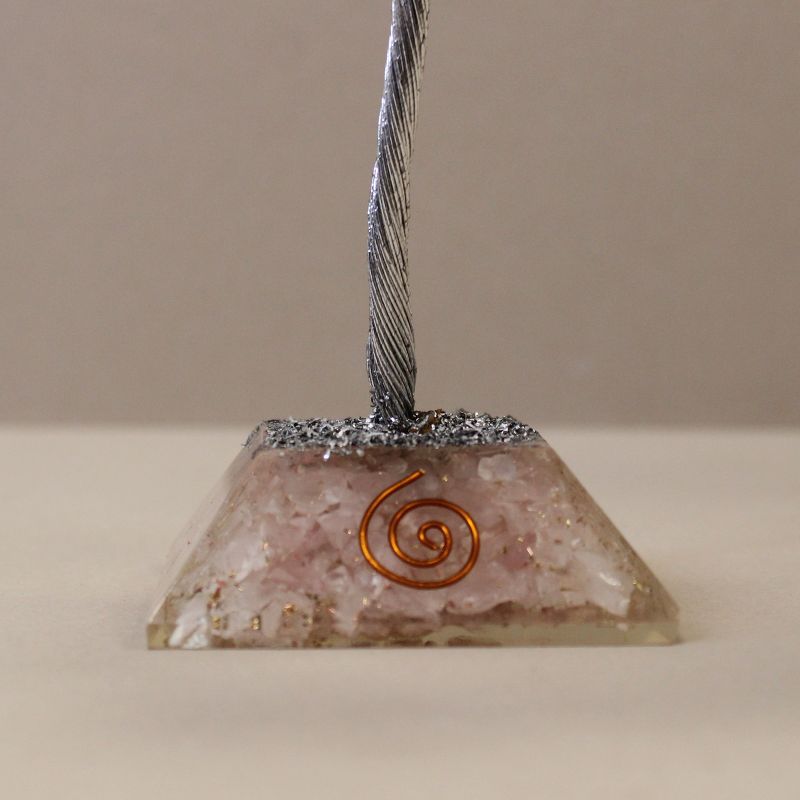 Edelsteen Boom met Orgonite Basis - 160 Steen - Rozenkwarts