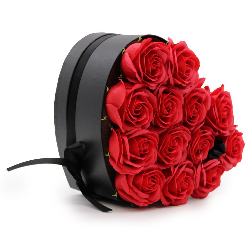 Zeep Bloemen Cadeau Set - 13 Rode Rozen - Hartvorm