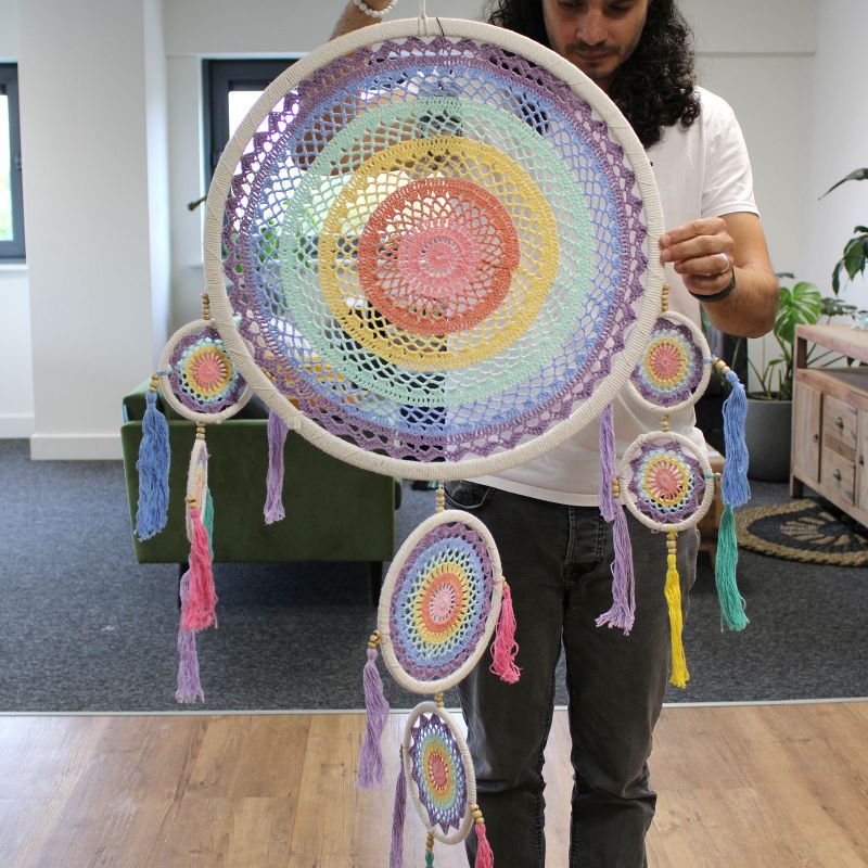 Grote Dromenvanger (55cm) - Pastel regenboog