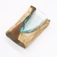 Gesmolten Glazen V-vormige Kunstvaas op Hout