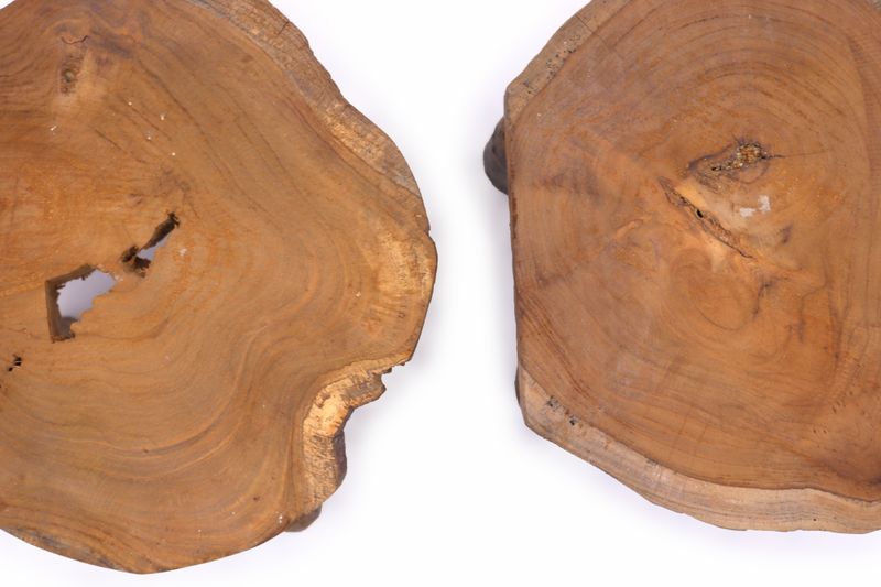Hoger Teakhouten display - 27x20cm