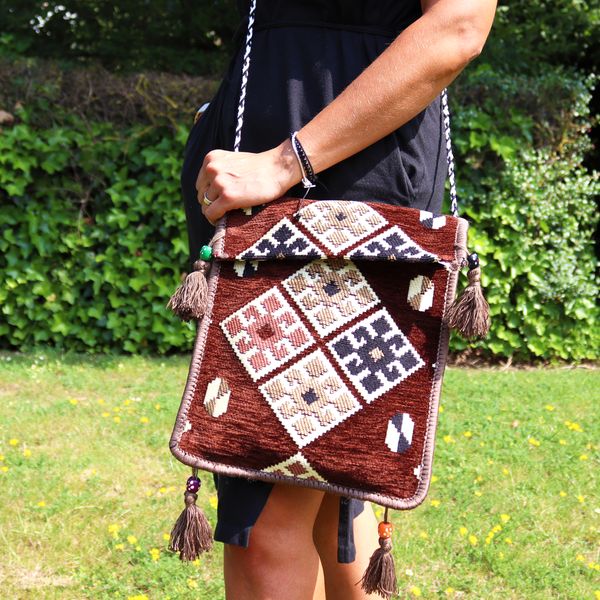 Chocolade Kilim Messenger Festival tas