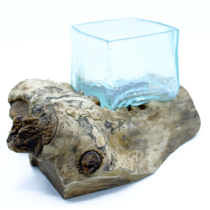 Gesmolten Gebarsten Glasvaas op Hout