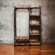 Kledingrek & Planken Driehoek 100x50x150 (cm)