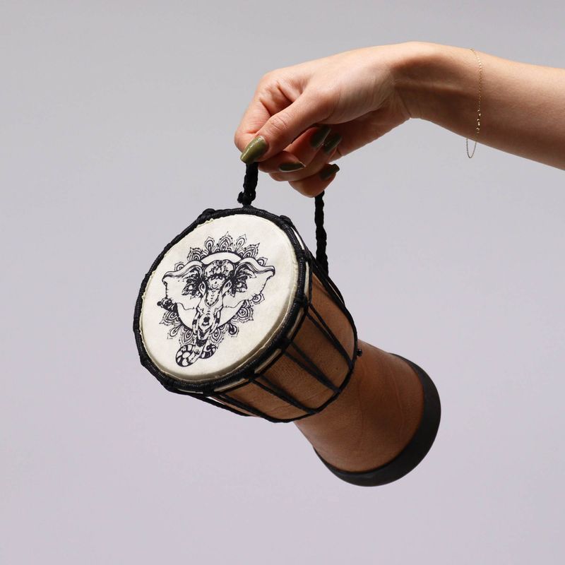 Olifant Djembe met Brede Bovenkant – 20 cm
