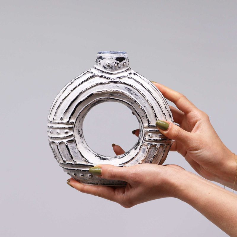 Vaas in Ronde Donut-vorm - Crème, 18 cm