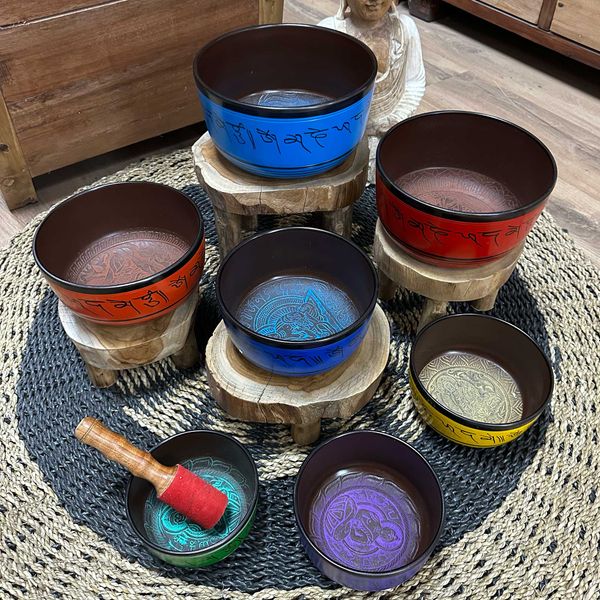 Kleine Chakra Set van Zeven Zingende Kommen (14-22cm)