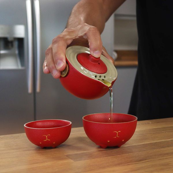 Geluks Kat Theeset - Twee Kopjes - Reispakket - Rood