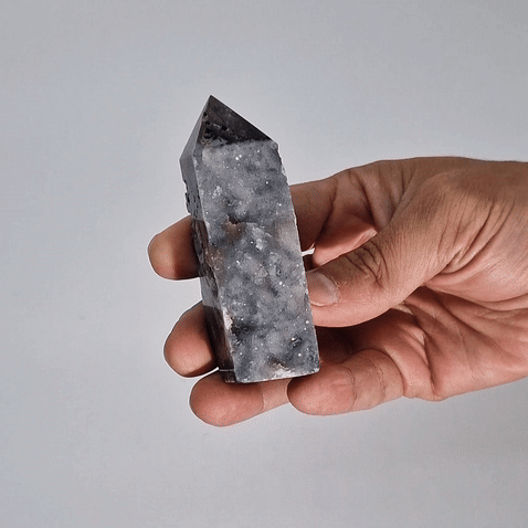 Calciet Zijgepolijste Torens (ongeveer 9-11 cm)