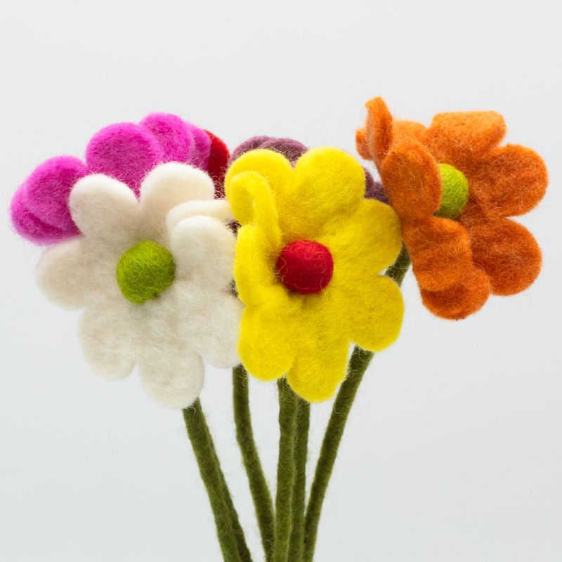 Viltbloemen - Madelief (gemengde kleuren)