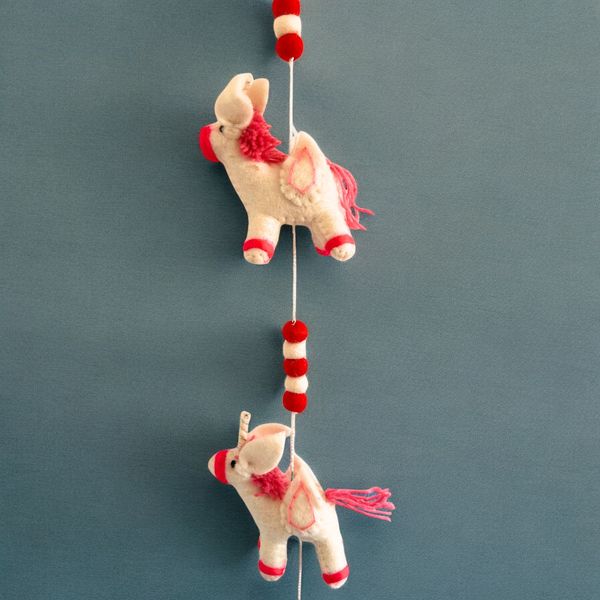 Vilten Wandhanger - Eenhoorns