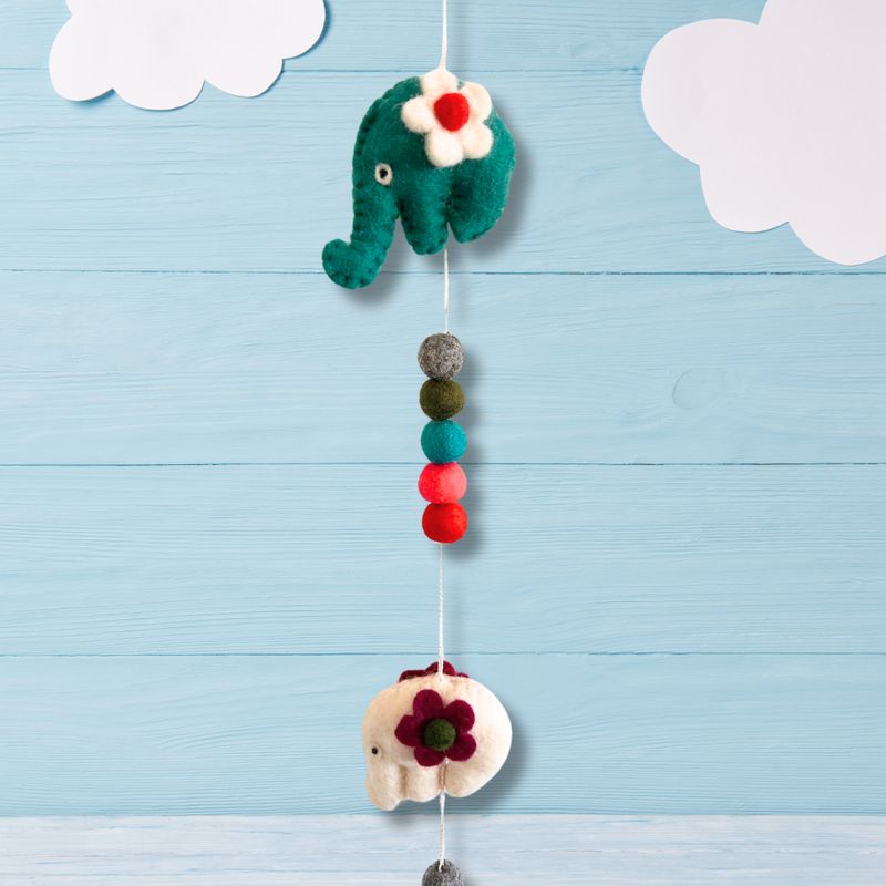 Vilten Wandhanger - Olifanten (willekeurige kleuren)