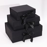 Plat Verpakte Cadeaubox - Medium Vierkant.(20x18.2x8cm) - Zwart