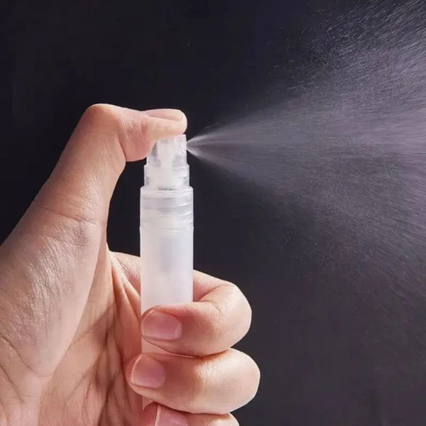 Mini Parfum Spray 10ml - (12 willekeurige kleuren)