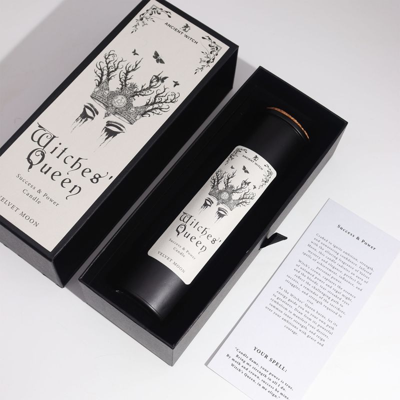 Witches’ Queen zwarte kaars met kurkdeksel in de geschenkdoos