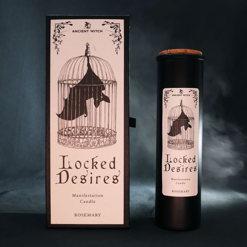 Locked Desires rituele kaars getoond met de geïllustreerde verpakking