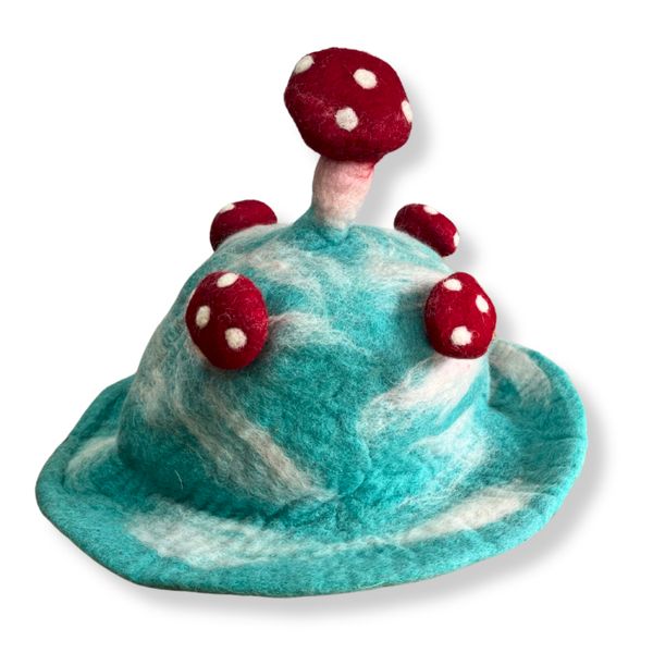 Felted Paddenstoelenhoed - Verloren in Hemelsblauw