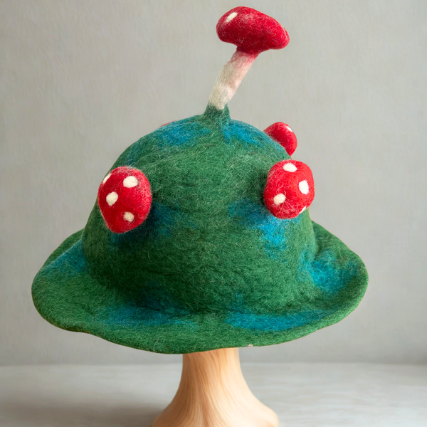 Felted Paddenstoelenhoed - Mosgroen van de Bergen