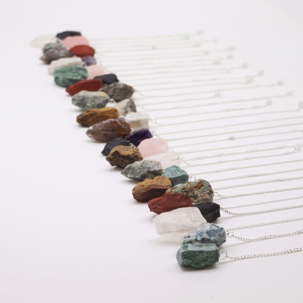 Pendulum Starterset Edelstenen (12x 3 Kristallen) 4 cm – Ruwe Kristallen