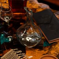 Gesmolten Glas Mini Karaf op Hout