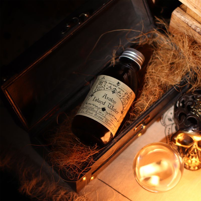 Oude Heks Ritueelwater - Eiland van Avalon