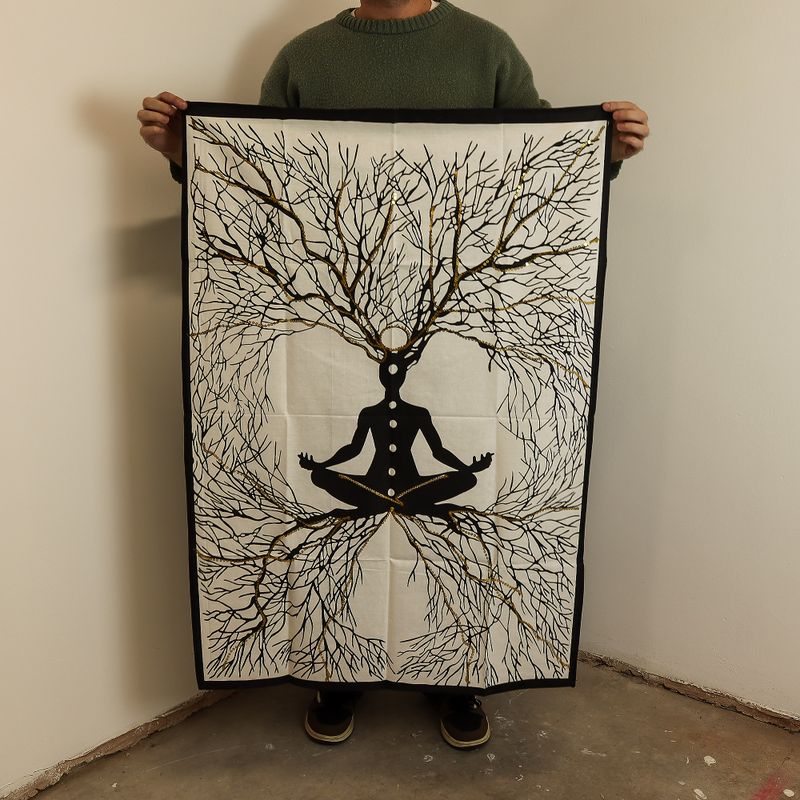 Katoenen Wanddecoratie (70x110cm) - Chakra Aarde Verbinding