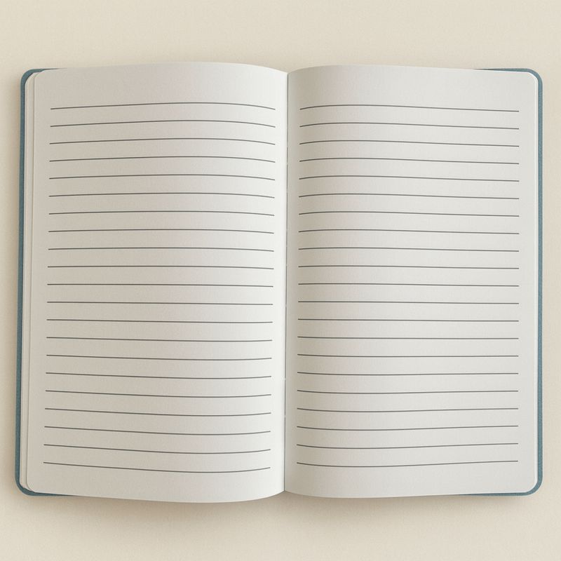 Donkerblauw Fluwelen Notitieboek – 80 Pagina’s – Blijf Wild Maankind