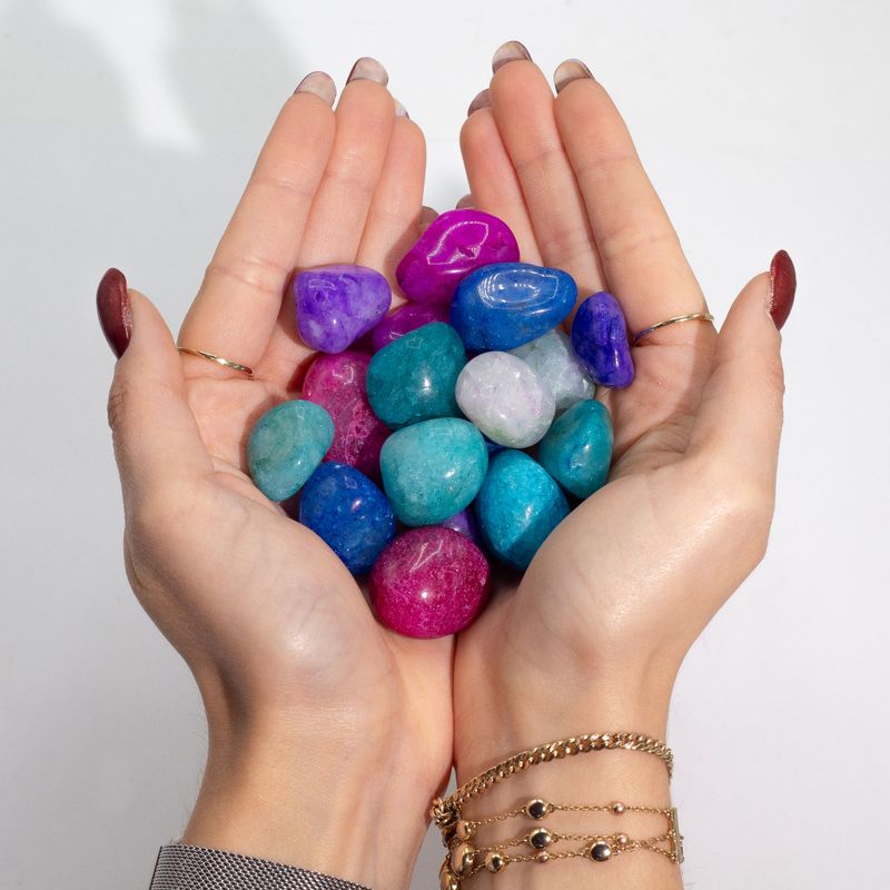 Bulk Behandelde Gemengde Crackle Kwarts - 1kg (ongeveer 70 stenen)