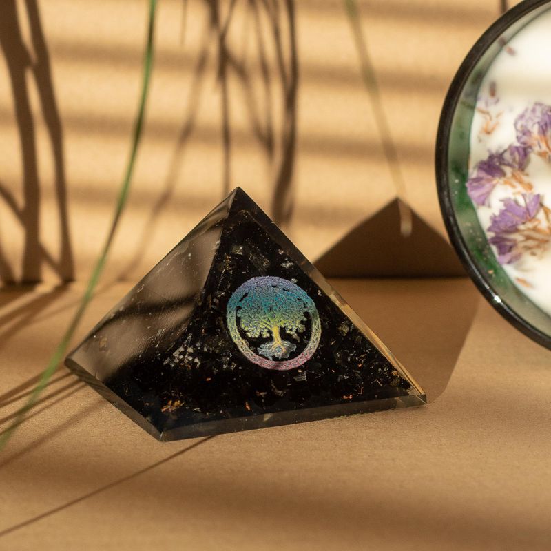 Kleine Organiet Piramide – Tree of Life – Zwarte Toermalijn