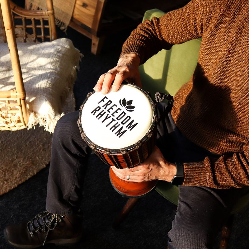 Middelgrote Pro Djembe – Freedom Rhythm (Hoog) – 40 cm (Ø 18 cm)